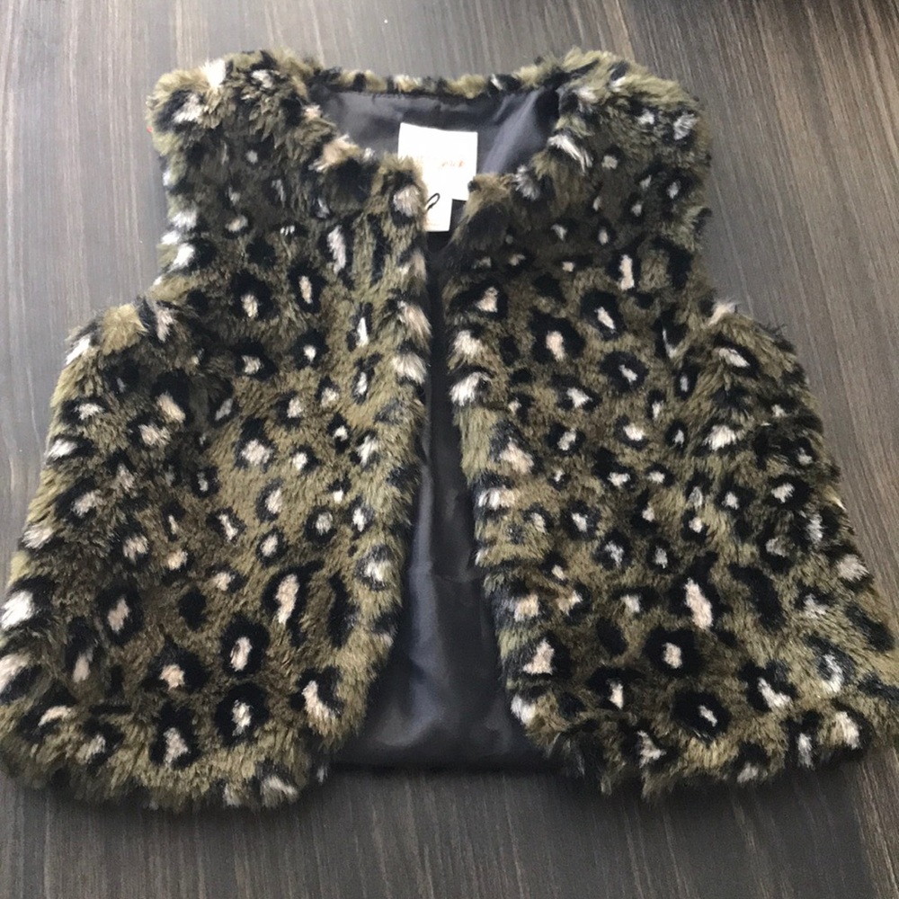4t Green animal print vest
